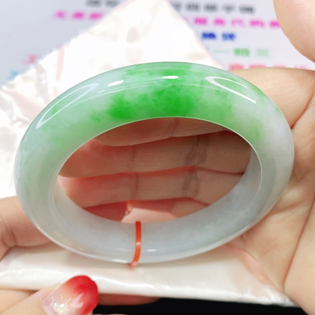 未镶嵌手镯翡翠56.6圈冰润半山水