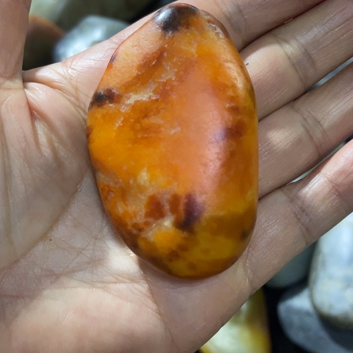 寒***隐和田玉（糖玉）未镶嵌挂件