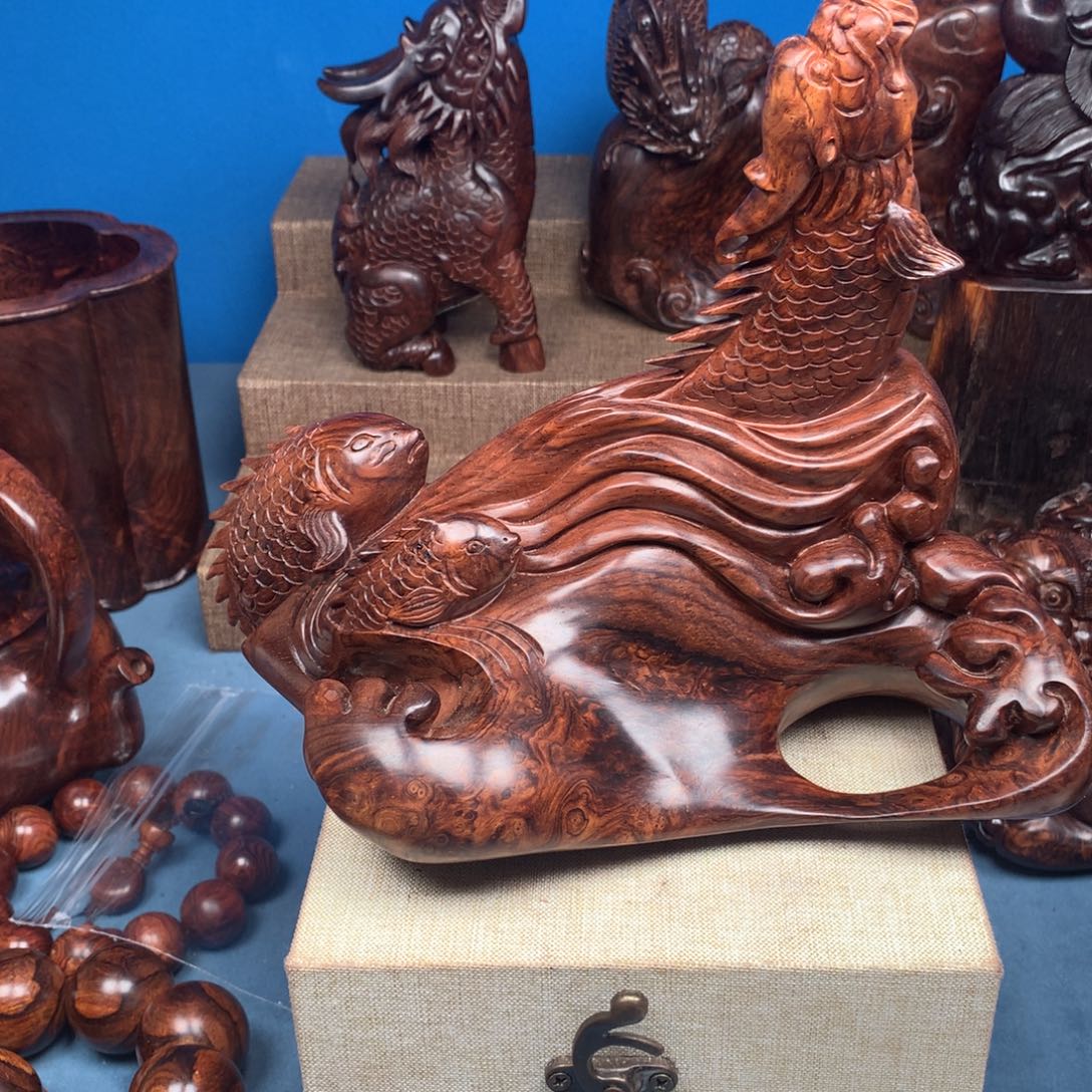 木鱼****许海南黄花梨鱼跃龙门