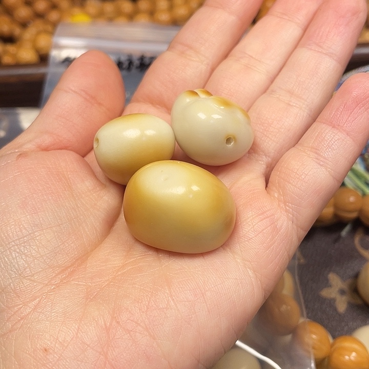 木@*狼配饰手串用。      