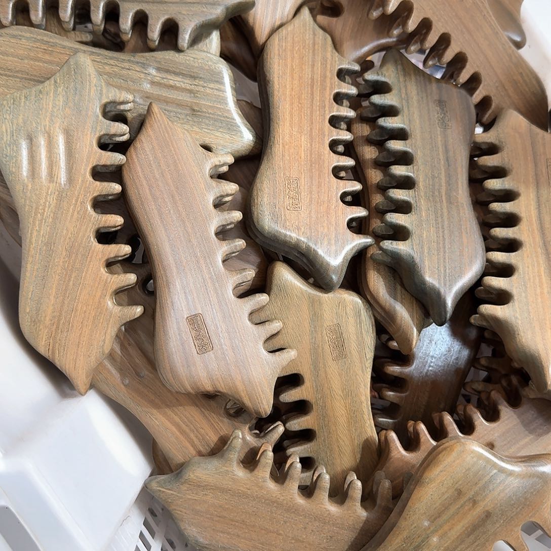 绿檀木面部放松工具瑕疵