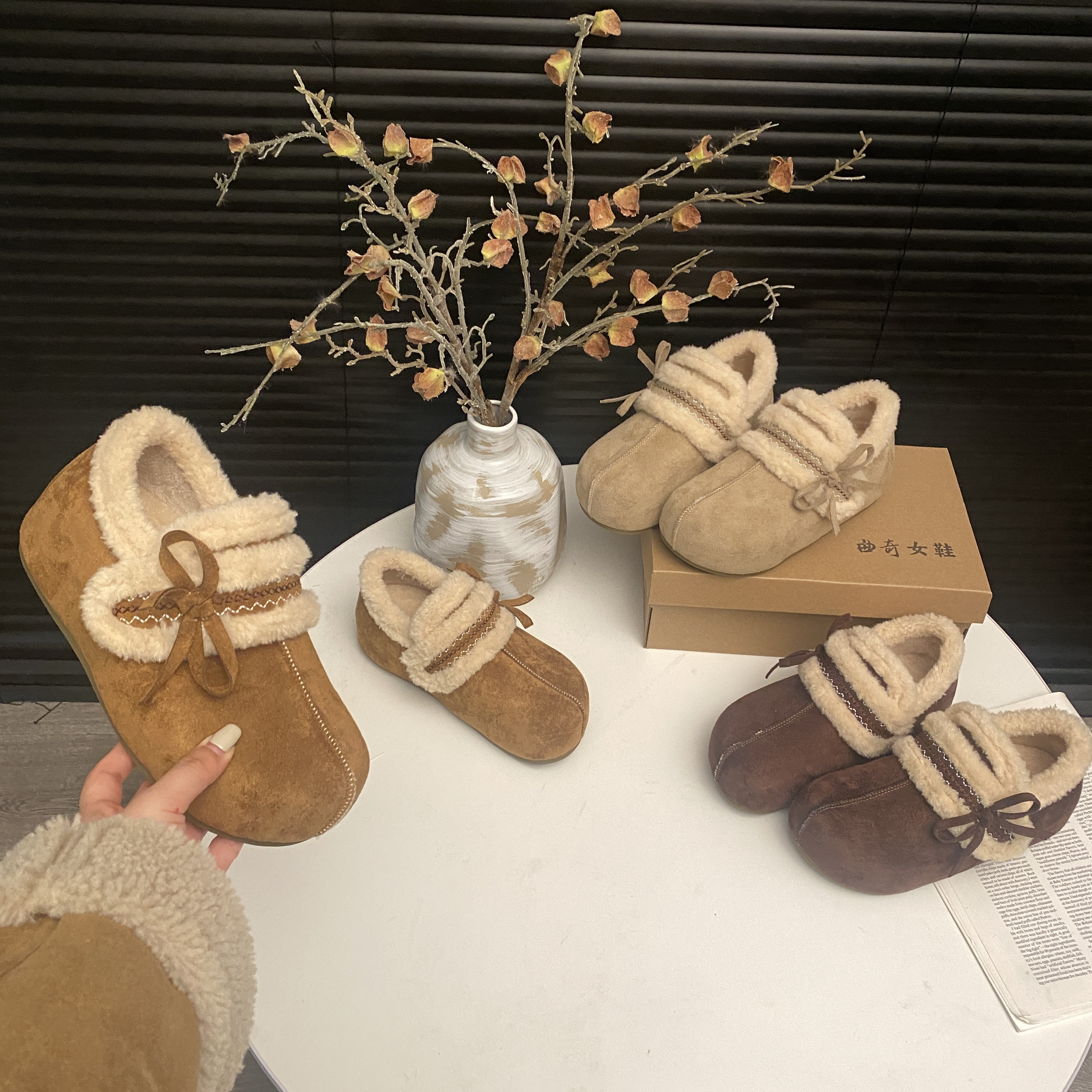 厚底韩版勃肯鞋加绒刺绣蝴蝶结女款2025冬季新款百搭增高外穿棉鞋