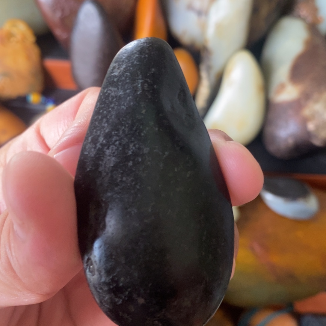 颈饰未镶嵌和田玉（子料）