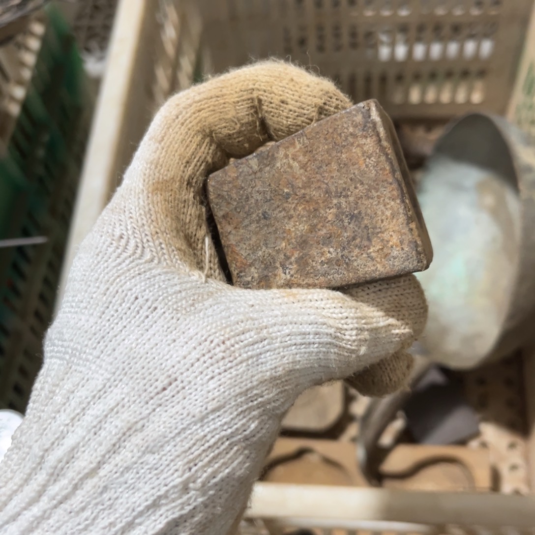 星***星一物一图，工艺品。