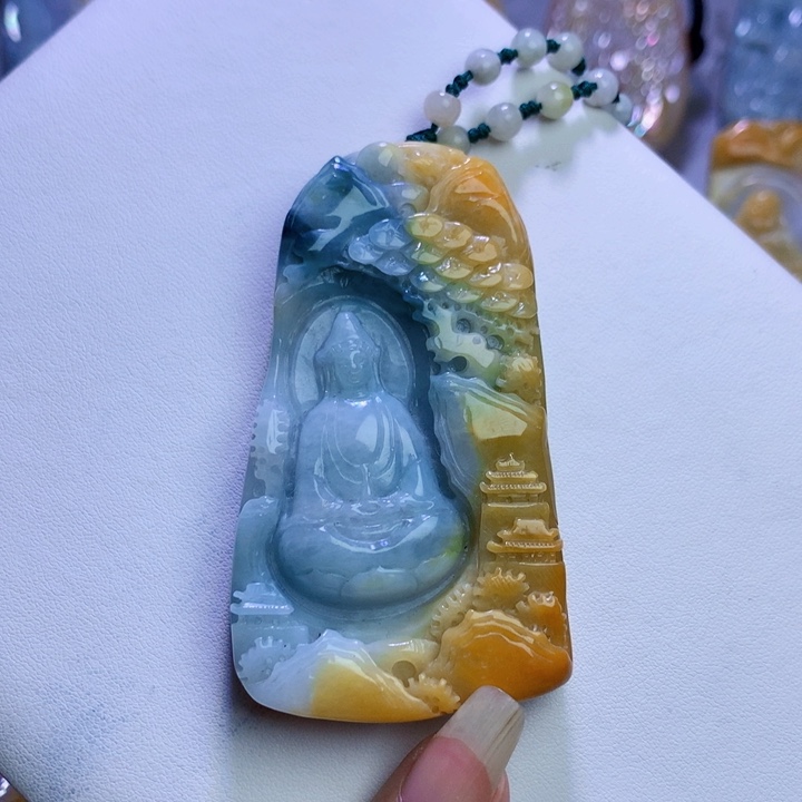颈饰未镶嵌翡翠观音