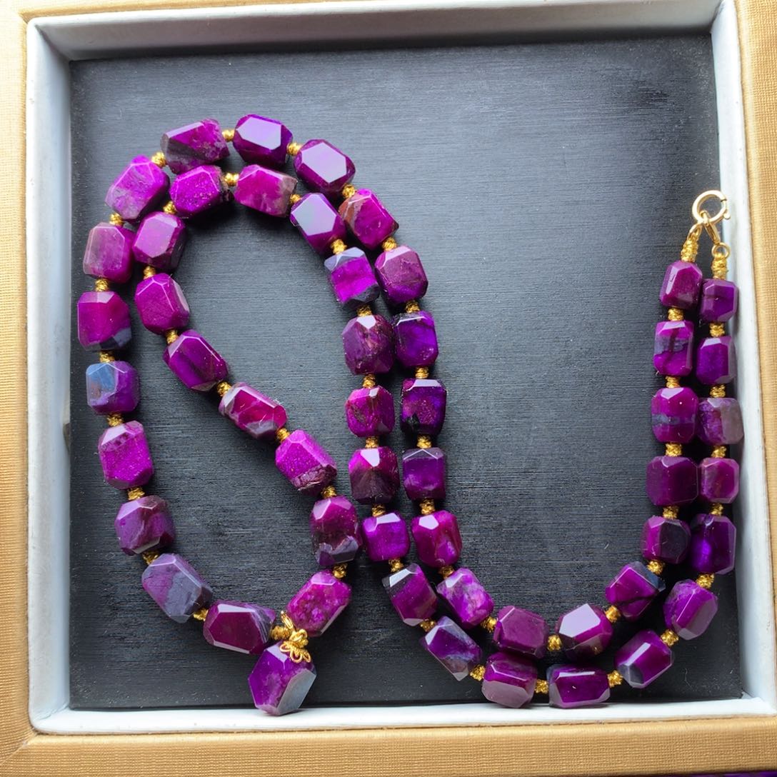 未镶嵌苏纪石（舒俱来）项链