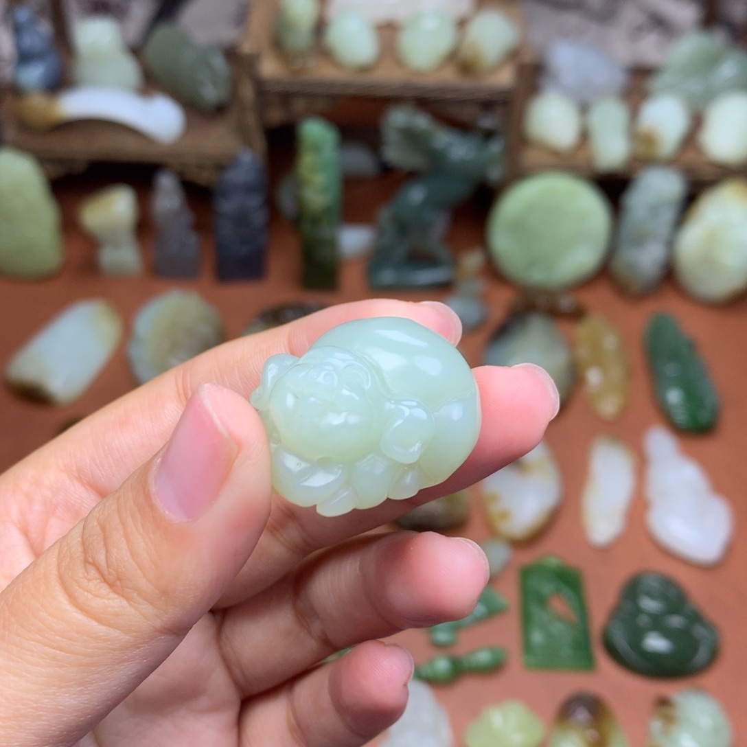 和田玉未镶嵌挂件