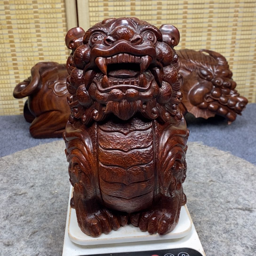木.***.小叶紫檀工艺品摆件