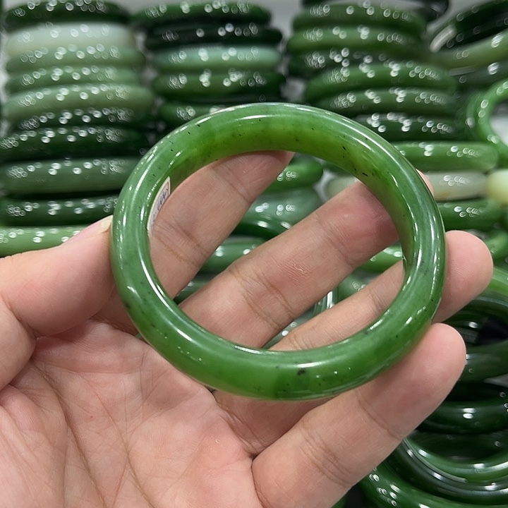 家***!和田玉未镶嵌手镯55～0