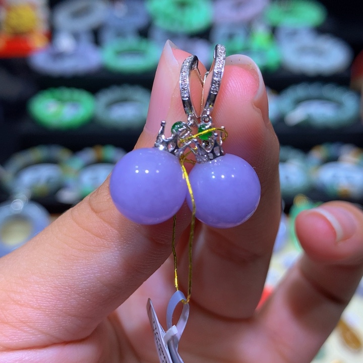 翡翠18K金镶嵌颈饰翡翠