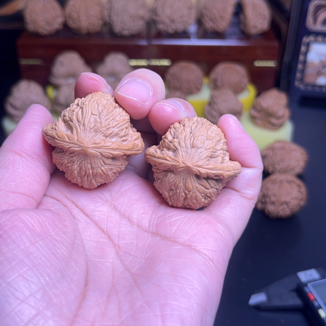 把件文玩核桃闪电购17泥鳅