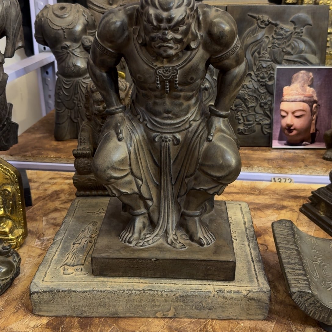 大***鹏石材高端复古摆件