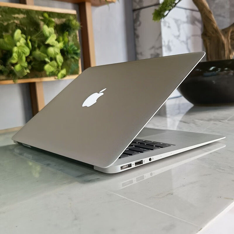 95新 Apple/苹果 11.6寸MacBookAir笔记本超薄便携办公电脑学习wx