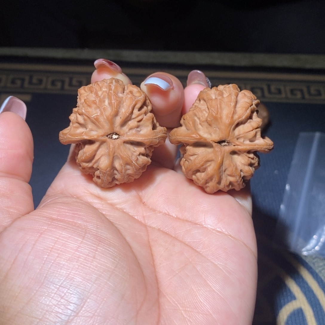文玩核桃吊坠39➕全品梨木台
