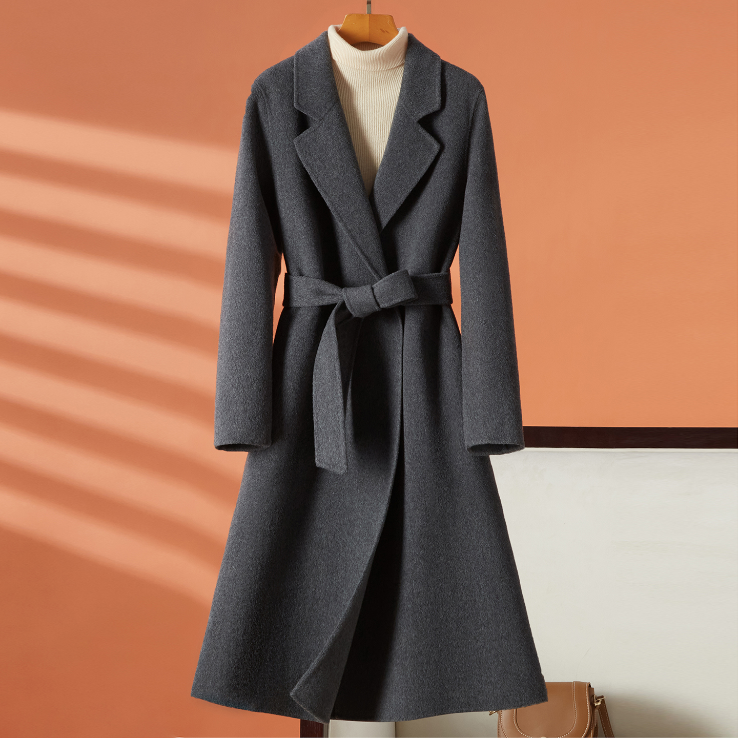 灰色双面羊毛大衣女长款2025新款冬季正肩气质收腰翻领羊毛呢外套