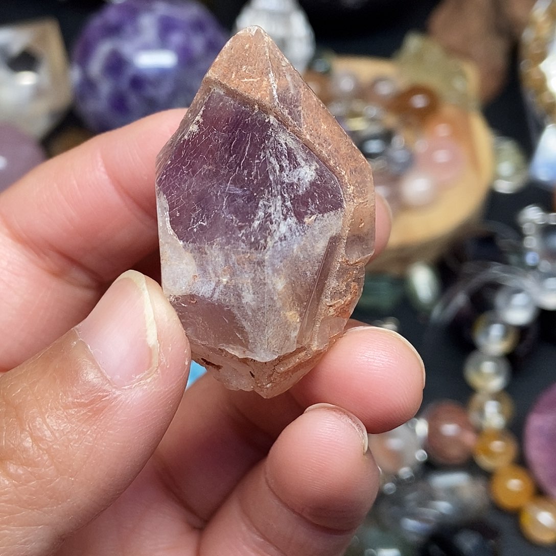 未镶嵌珠宝半成品水晶悦**?