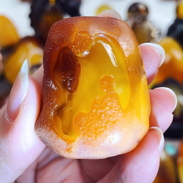 琥珀颈饰未镶嵌吊坠