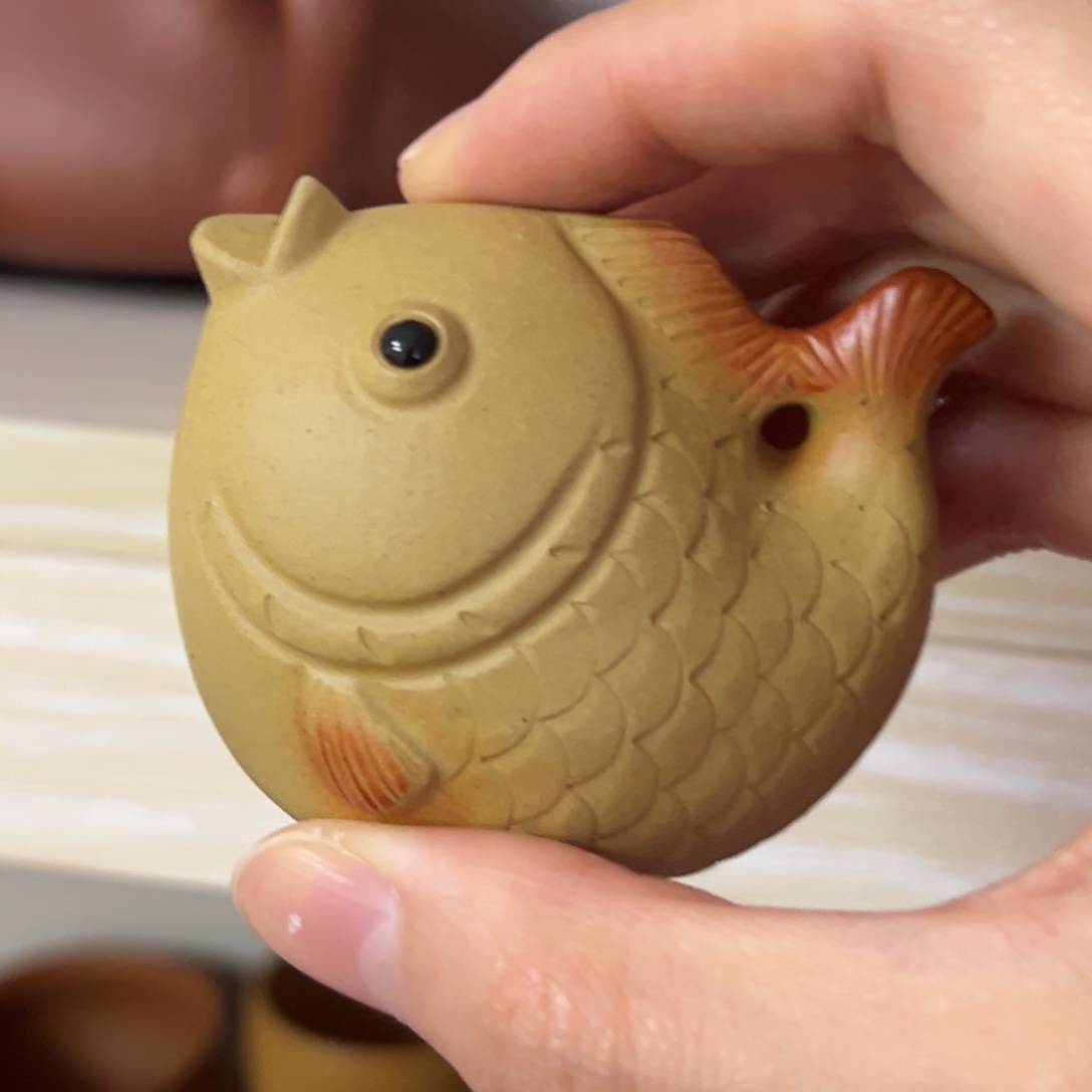 紫砂茶壶紫砂茶宠鱼喷水