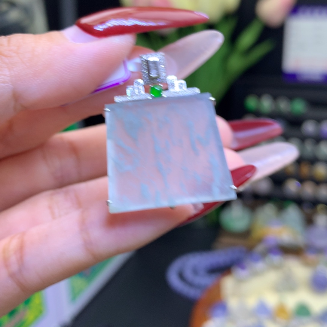 翡翠颈饰18K金镶嵌天然