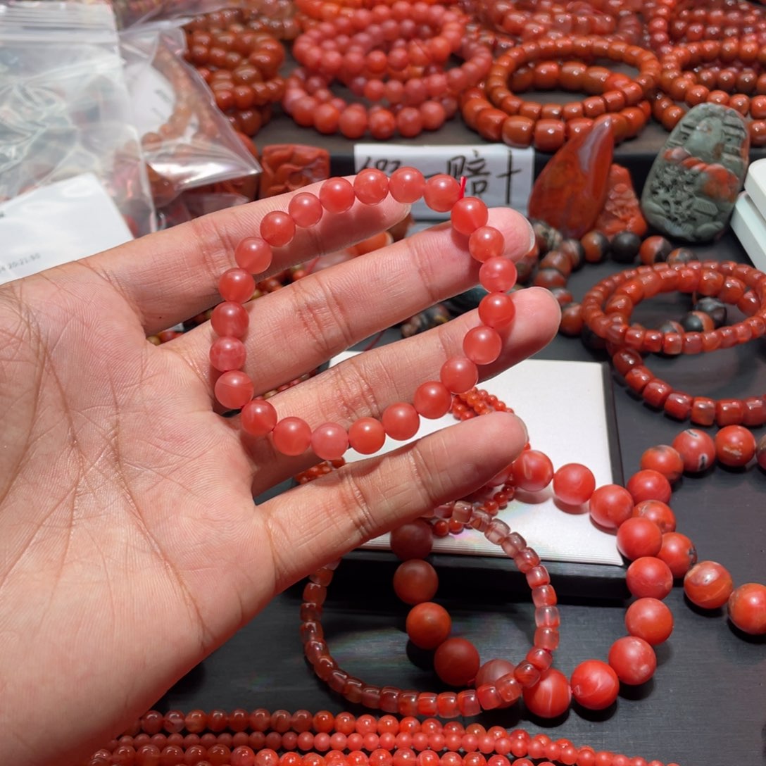 南红玛瑙手链未镶嵌