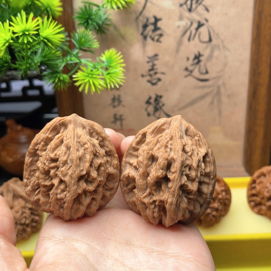 文玩核桃吊坠42麦虎
