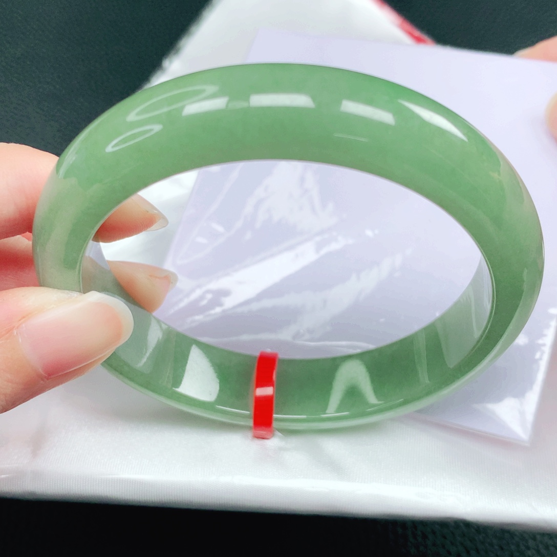 翡翠未镶嵌手镯59圈