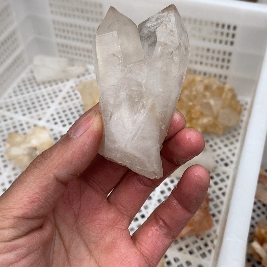 水晶水晶原石摆件未镶嵌