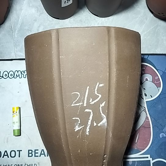 紫砂八爪鱼微瑕一个