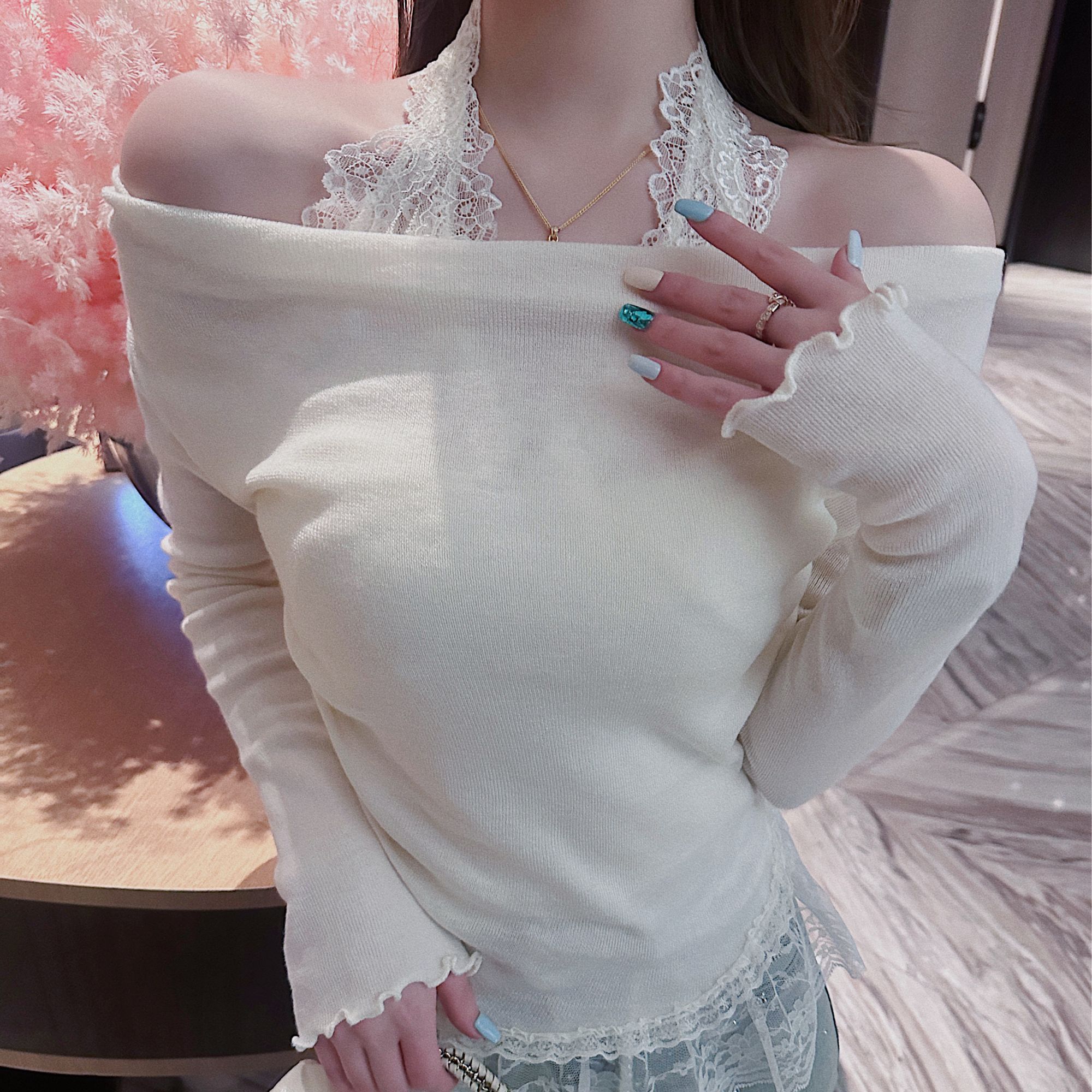 【蕾丝荡漾】挂脖露肩荡领挂脖假两件上衣XS40838