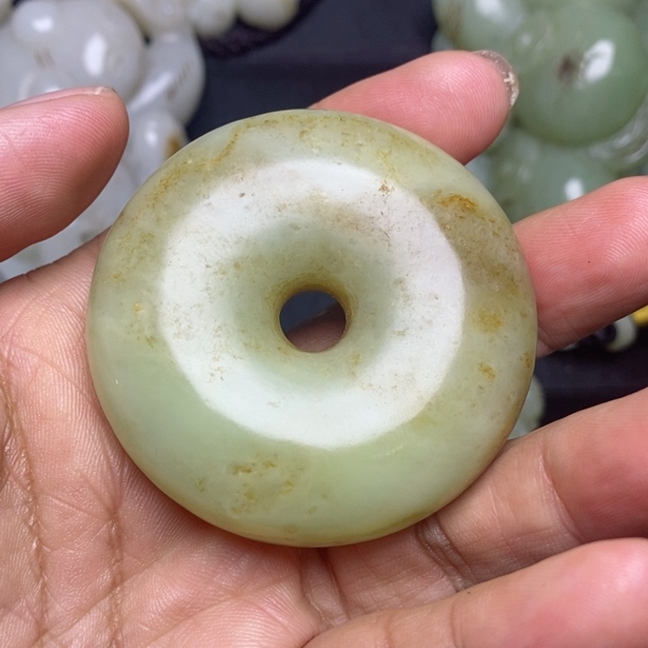 和田玉颈饰未镶嵌?***?
