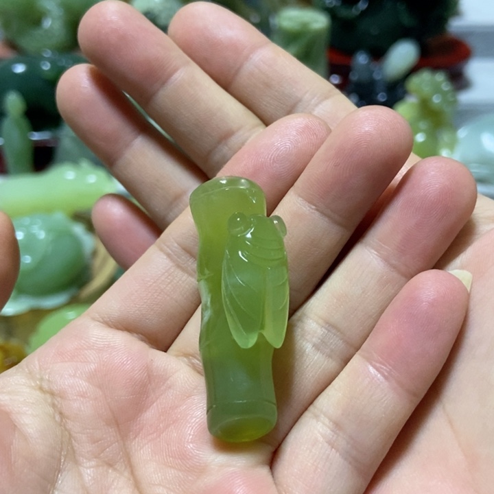 【闪购商品】蛇纹石玉挂件未镶嵌