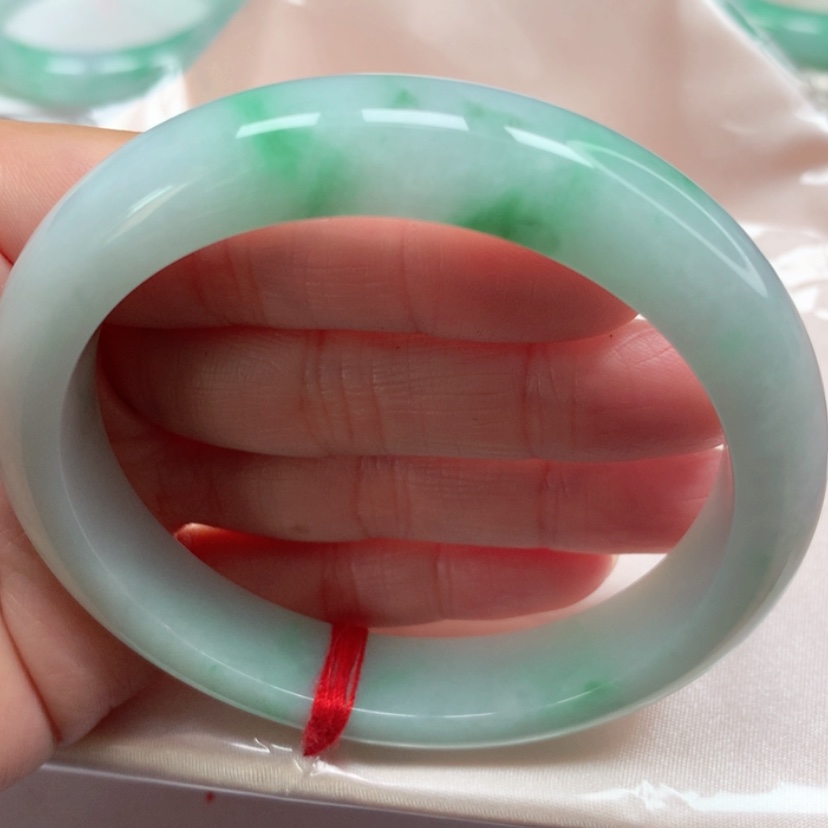 【闪购商品】翡翠手镯未镶嵌冰糯飘花手镯5960圈23号