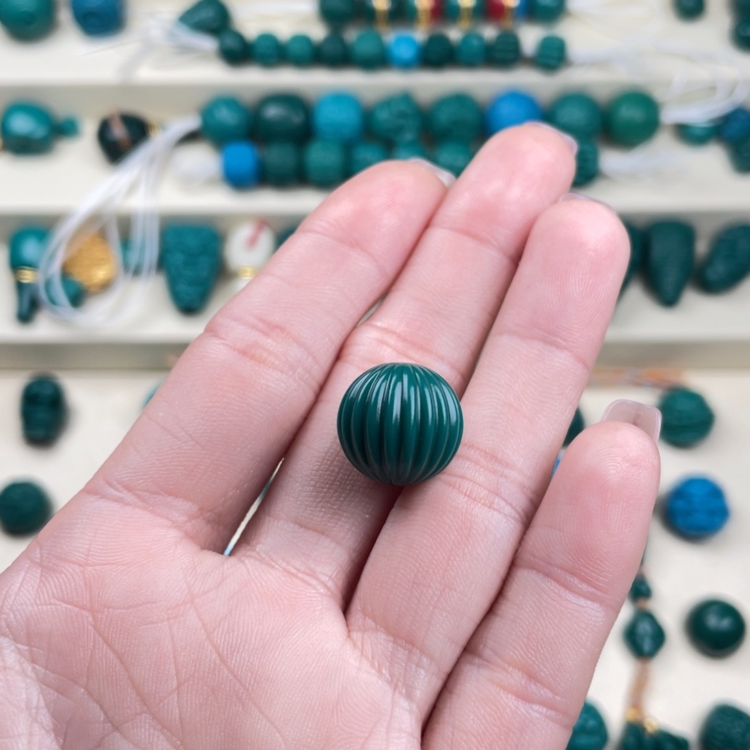 玻璃颈饰地狱色瓜珠14尺寸圆的