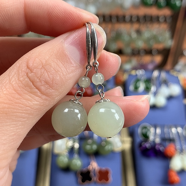 和田玉耳饰银S925镶嵌12左右暖白