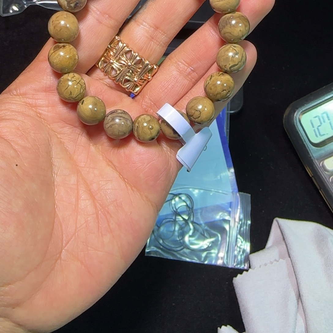 琥珀未镶嵌裸石琥珀