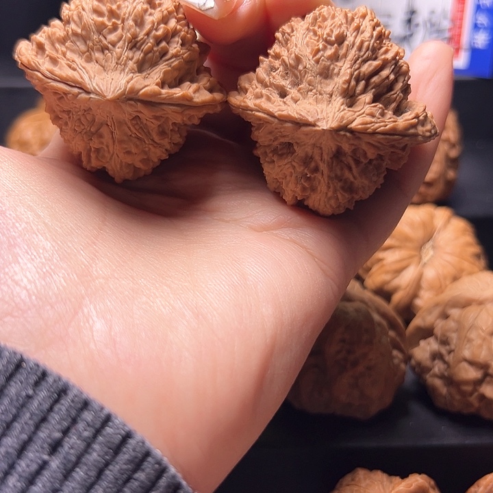 文玩核桃吊坠46满天星全