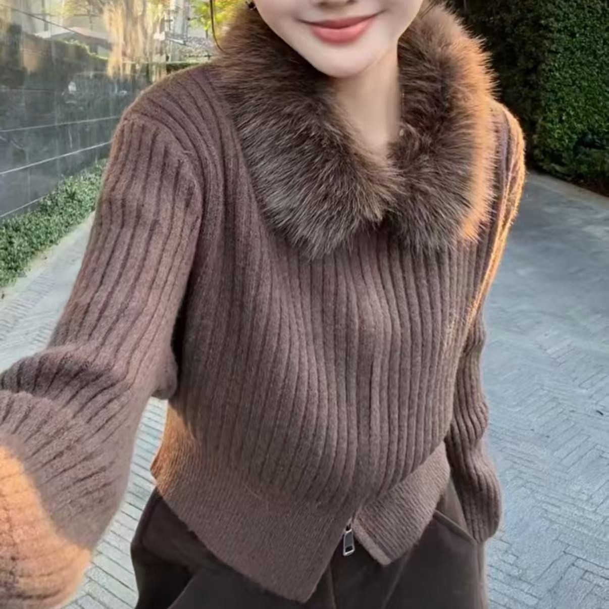 培培自留款毛毛领针织开衫
