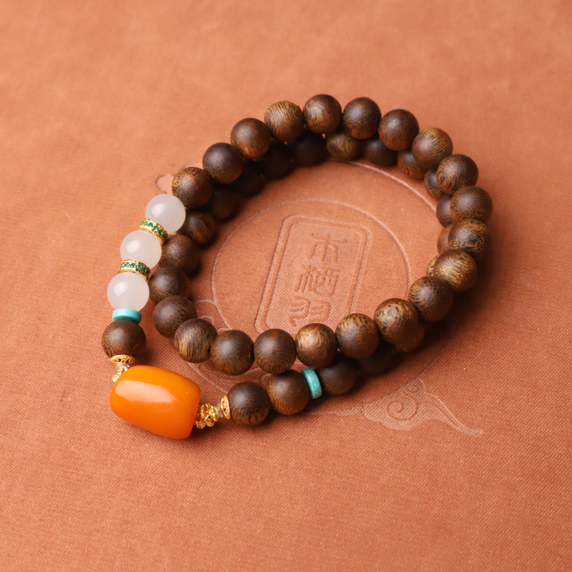 沉香【逍遥子】沉香蜜蜡和田玉双圈手串