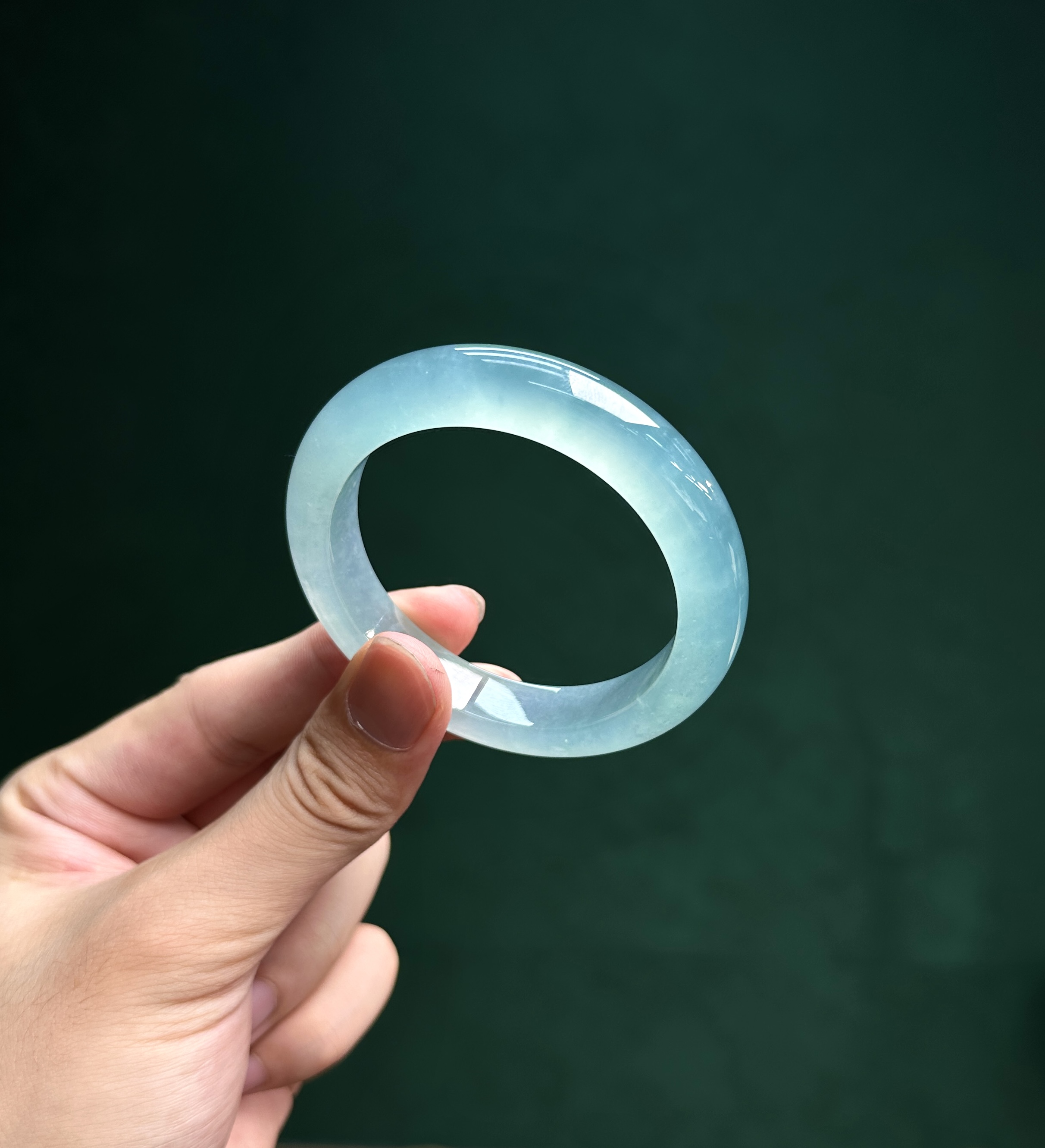 【俊龙翡翠】天然缅甸A货翡翠蓝冰手镯，尺寸：57-12.6-9.6