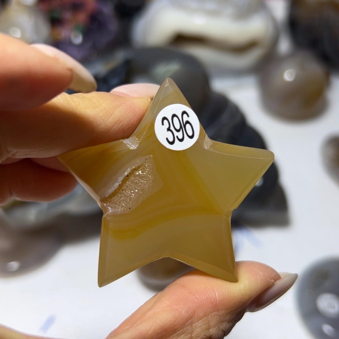 玛瑙/玉髓未镶嵌雕刻件