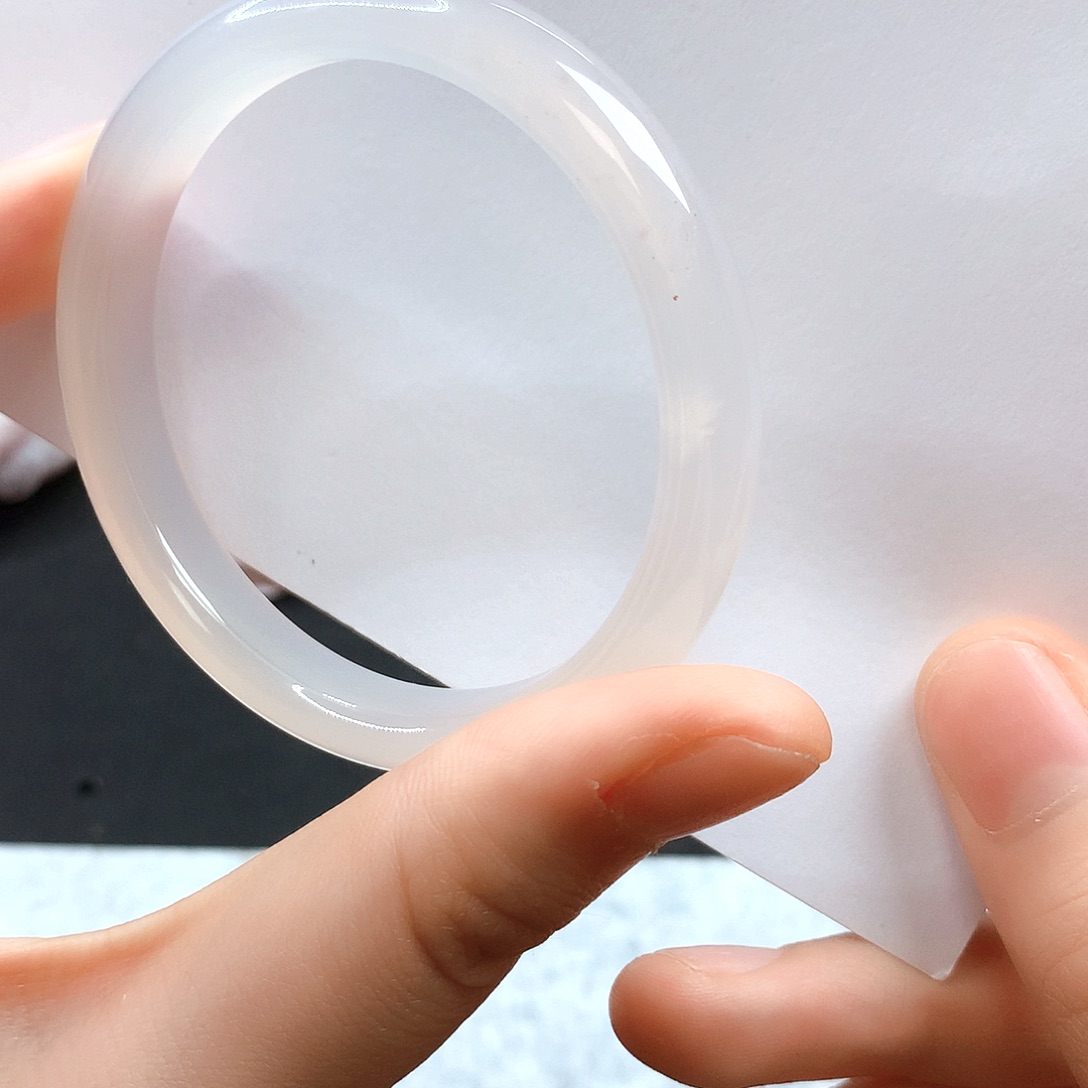 玛瑙/玉髓手镯未镶嵌54