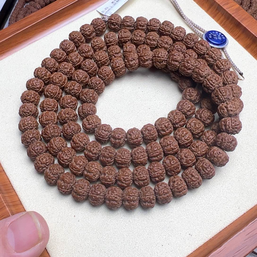 金刚菩提手串在****疯定制级纯血老树王108卡10+