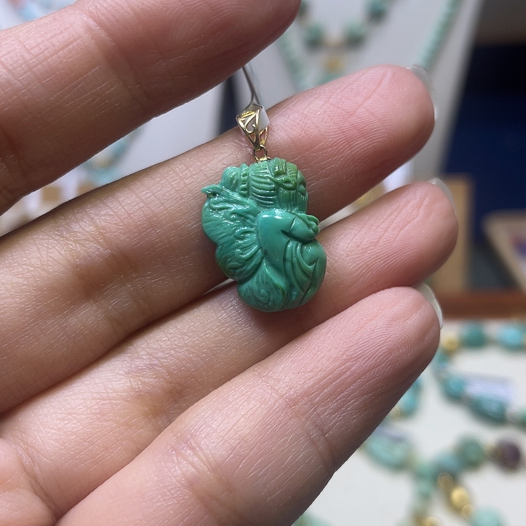 绿松石18K金镶嵌吊坠