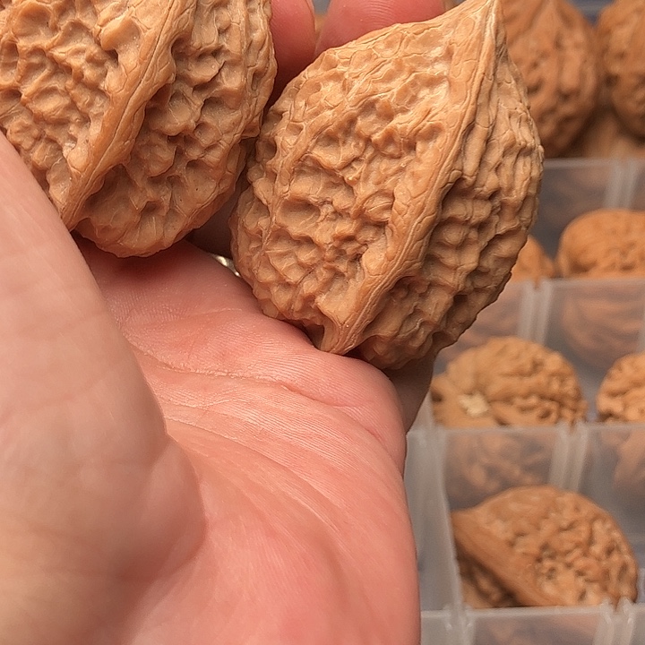 晴***柱文玩核桃把件沈鸡