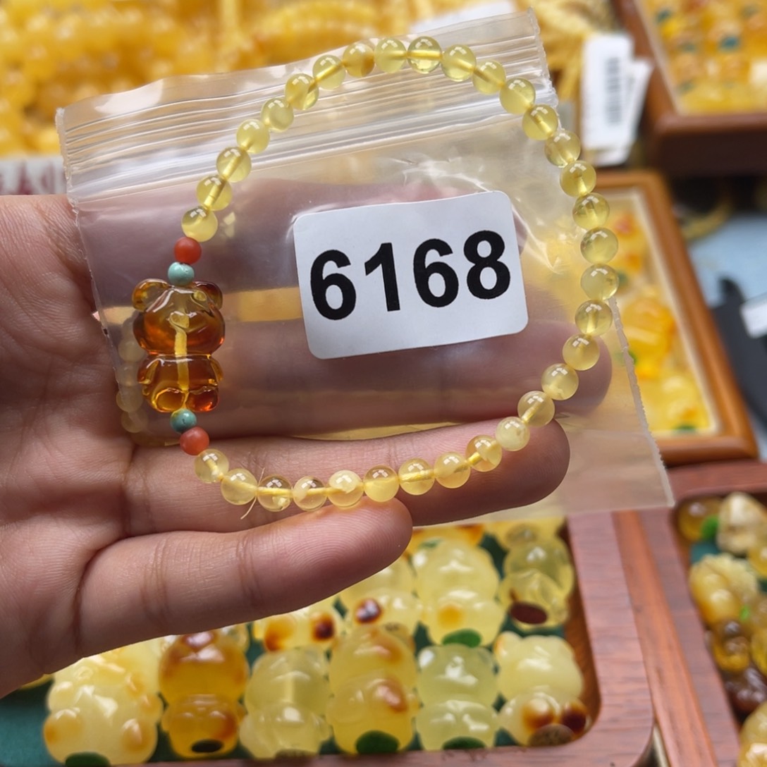 琥珀裸石未镶嵌蜜蜡