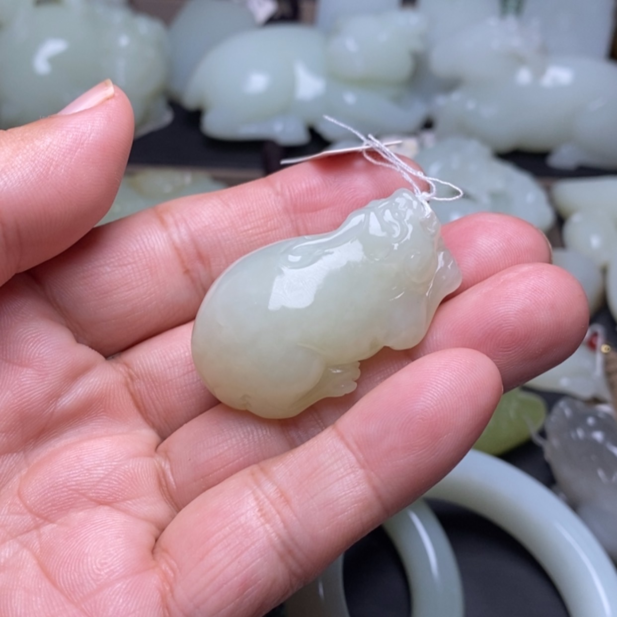 【闪购商品】颈饰未镶嵌和田玉