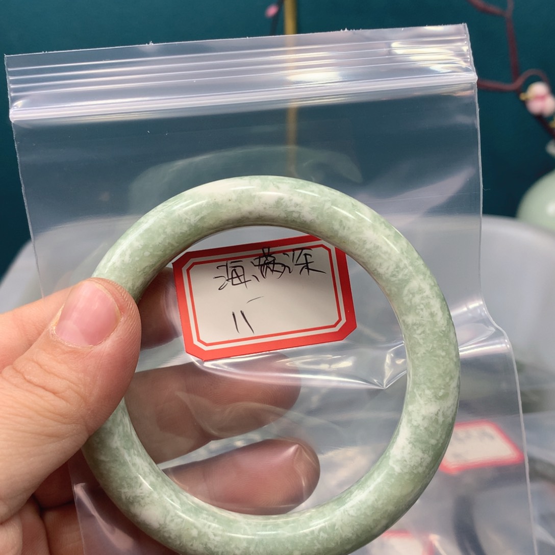 蛇纹石玉手镯未镶嵌海***深