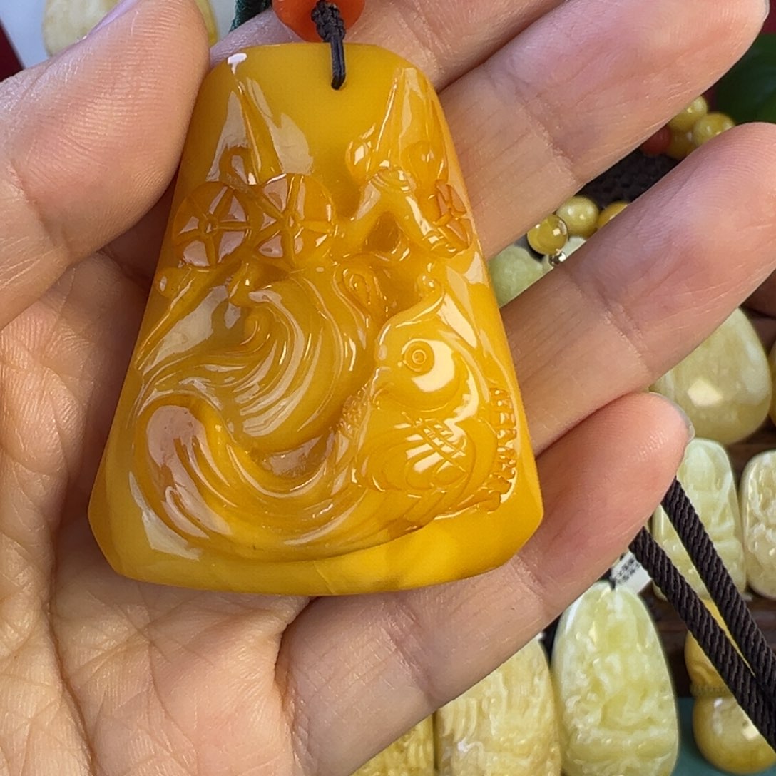 蜜蜡吊坠(赠链)未镶嵌