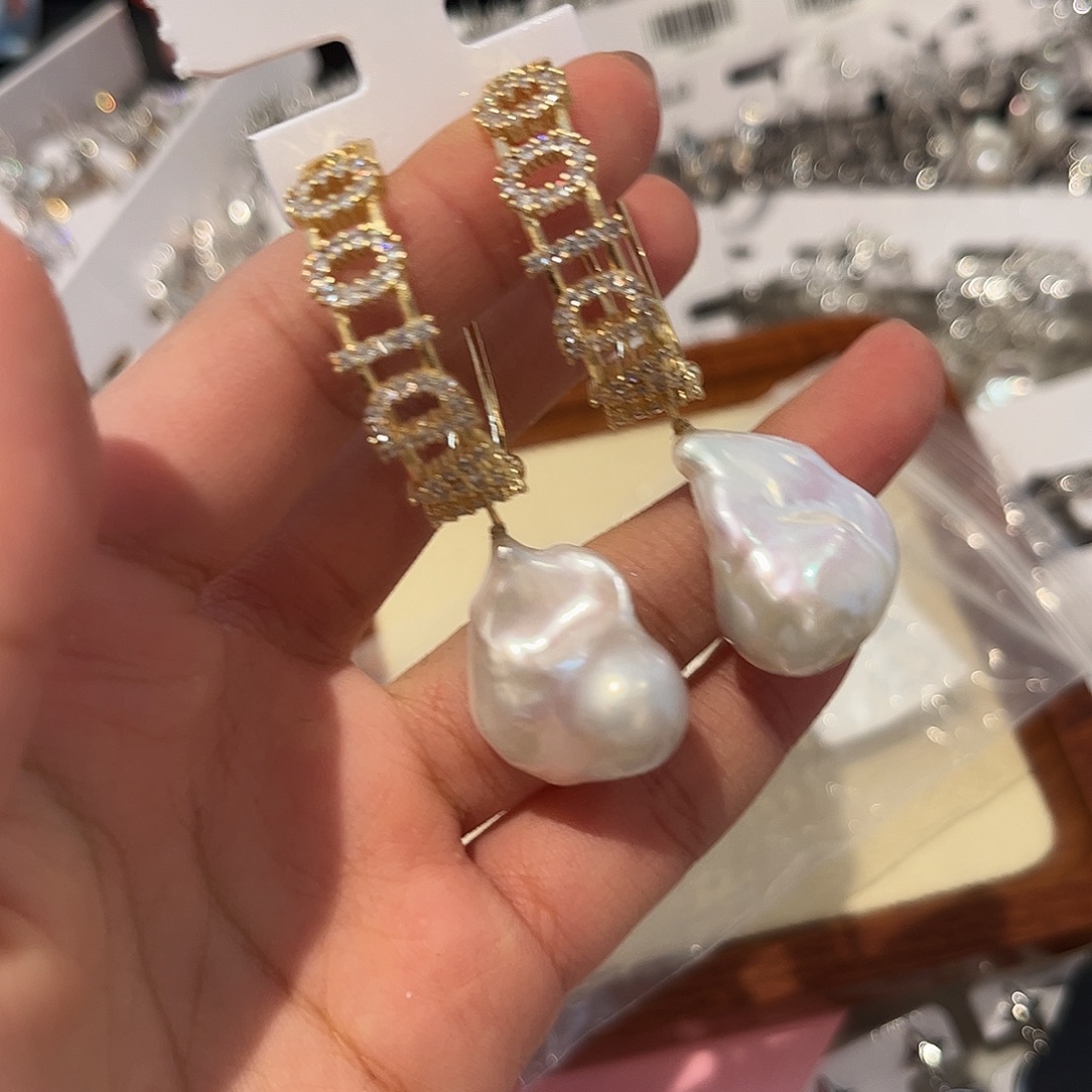 合金淡水珍珠耳饰