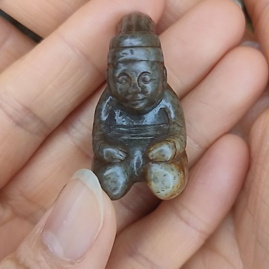 和田玉未镶嵌挂件